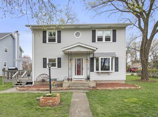 6S310 4th St, Eola, IL 60519