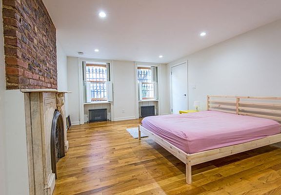 5th image of 77 Saint James Pl #1