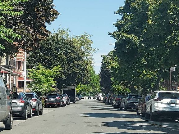 4th image of 1344 Croes Ave