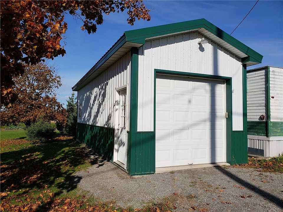 2nd image of 9935 Pearson Rd