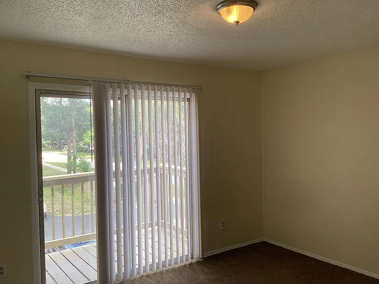 2052 Bowen Dr #2052 — Photo 11