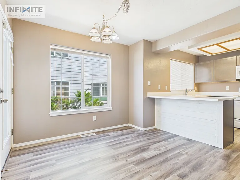 3026 W Villard St #2D — Photo 3
