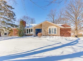 635 Spring Meadows Dr, Ballwin, MO 63011