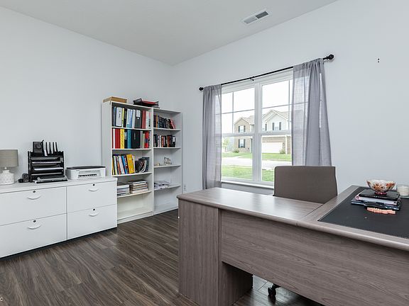 3rd image of 6926 Honeysuckle Way