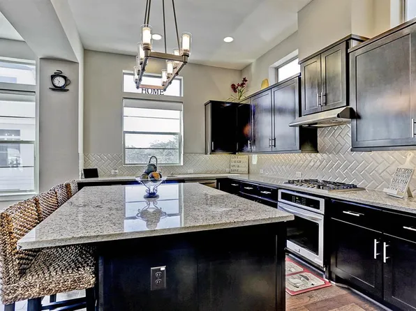 3120 Mitchell Landing Ct, Houston, TX 77025