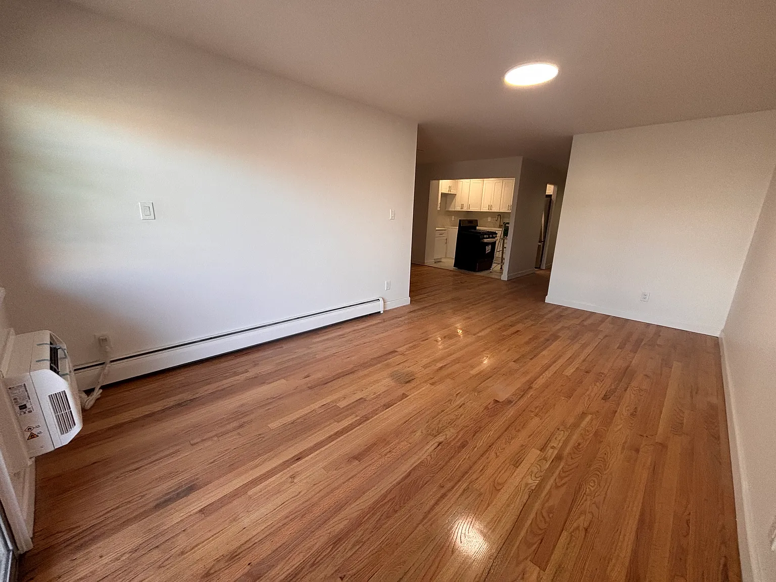 7134 Kissena Blvd — Photo 2