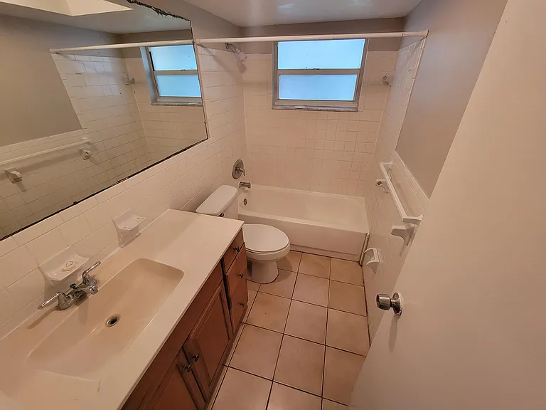 3135 Pine Tree Ave #A — Photo 11