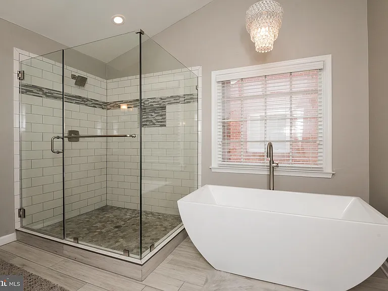 5920 Maplewood Park Pl — Photo 36