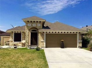 106 Foxtail Dr, Laredo, TX 78045