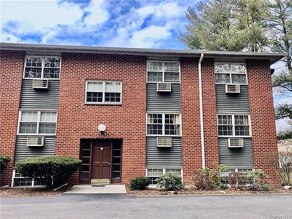2nd image of 5 Dove Ct #5W