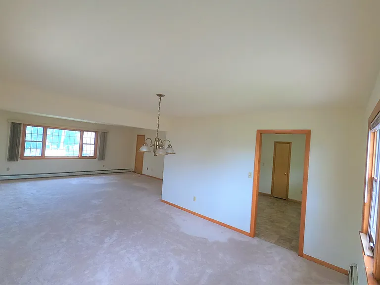 404 Jackson Ave #2 — Photo 4