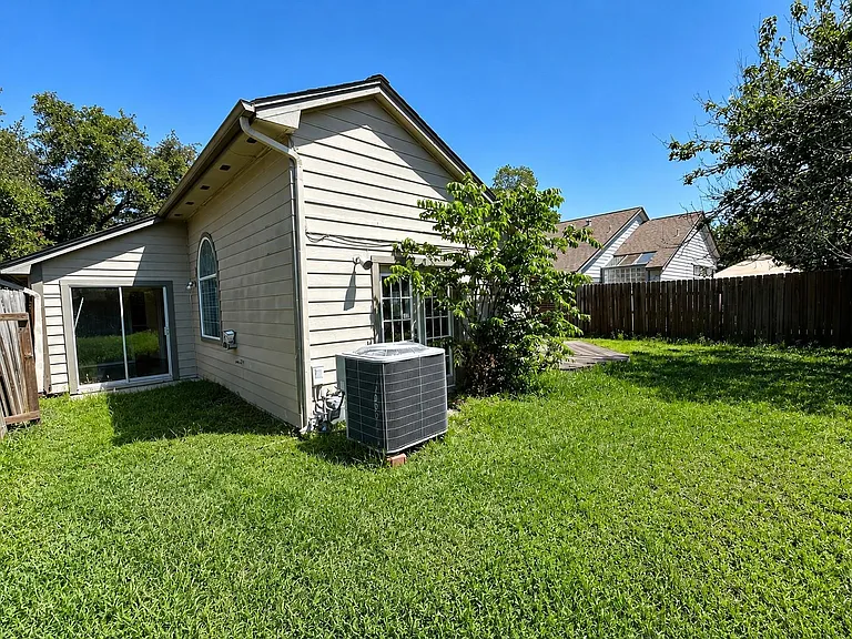7142 River Garden Dr — Photo 39