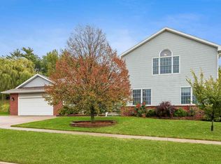 113 Bedford Rd, Williamsburg, IA 52361