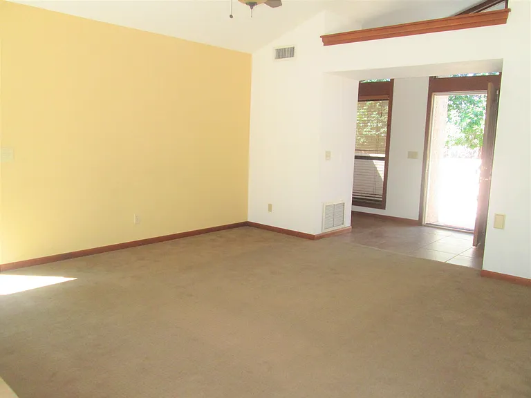 225 Kaibab Way — Photo 5