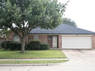 4108 Bent Oaks Dr, Arlington, TX 76001