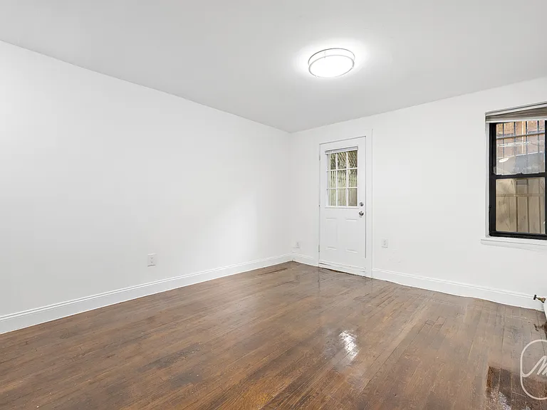 456 W 22nd St #1B — Photo 3