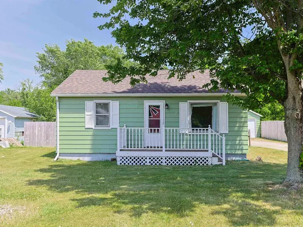 56738 Ash Rd, Osceola, IN 46561