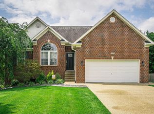 205 Berger Farm Dr, Mount Washington, KY 40047