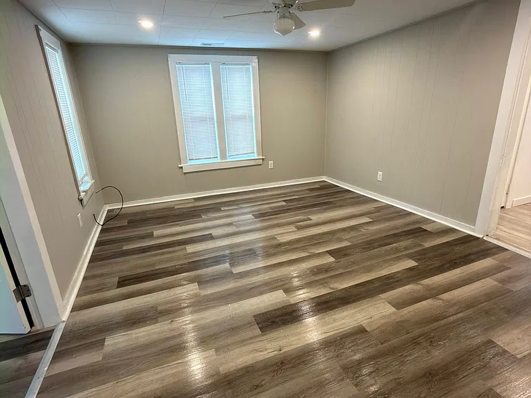 75-77 Briggs Ave #77-1 — Photo 12