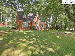 136 Wade Bare Rd, Jefferson, NC 28640