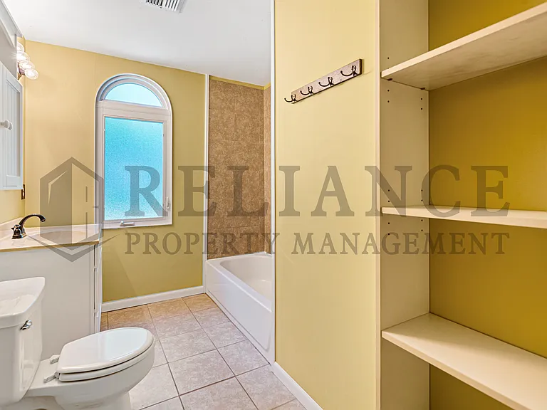 1035 S 127th St E — Photo 22
