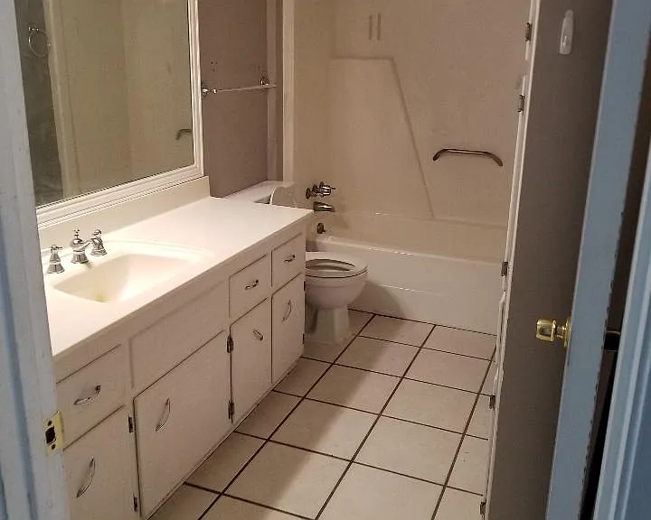 1311 Farhills Dr — Photo 15