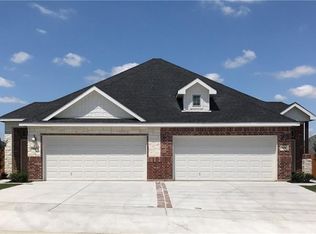 929/931 Skyview Dr, Midlothian, TX 76065