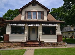 35 Ledgewood Ave, Netcong, NJ 07857