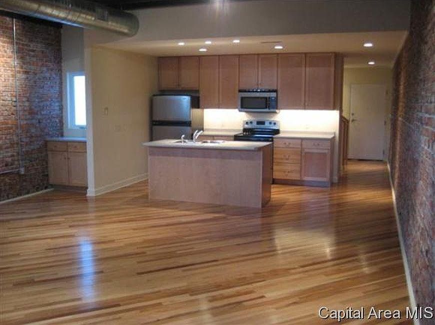 Kitchen, Open Floor Plan