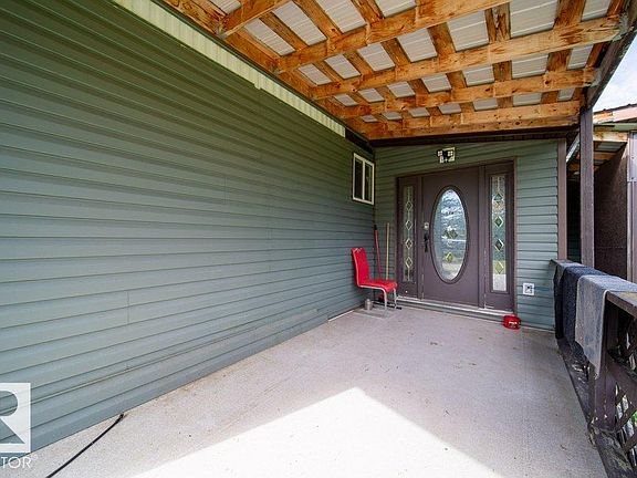 3rd image of 14130 Township Road 544