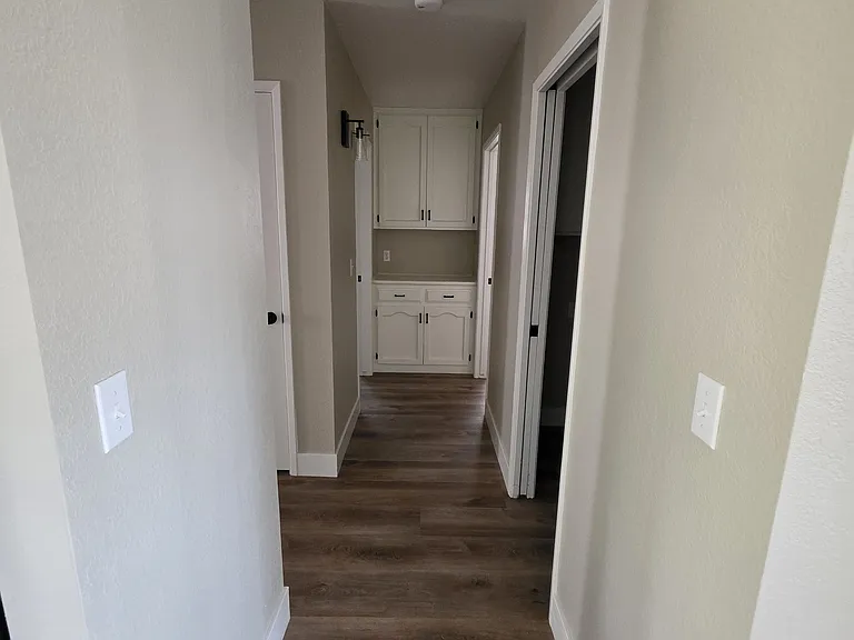 4027 W Tulare Ave — Photo 15