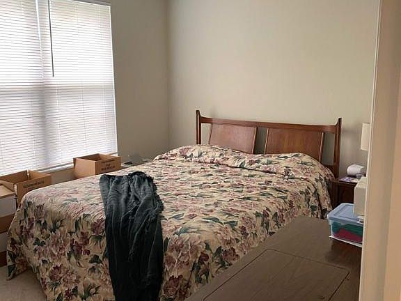 4th image of 2705C Greystone Dr