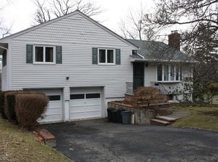 15 Mitchell Ave, West Caldwell, NJ 07006