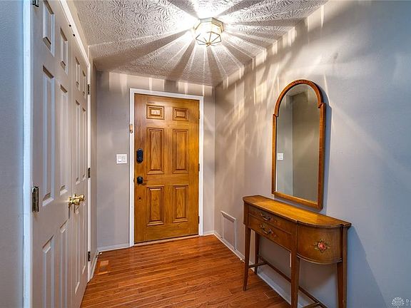 4th image of 764 Eagledale Cir