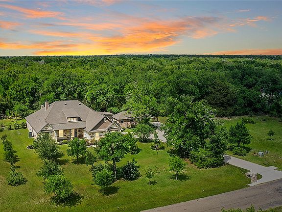 2nd image of 10529 Hampton Ct