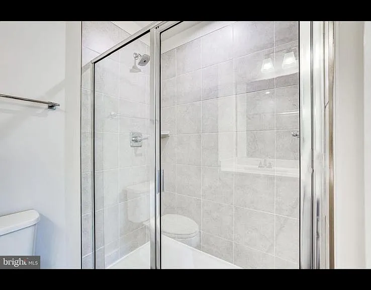 Master bath with walkin shower