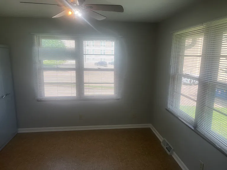 740 Watkins Dr — Photo 10