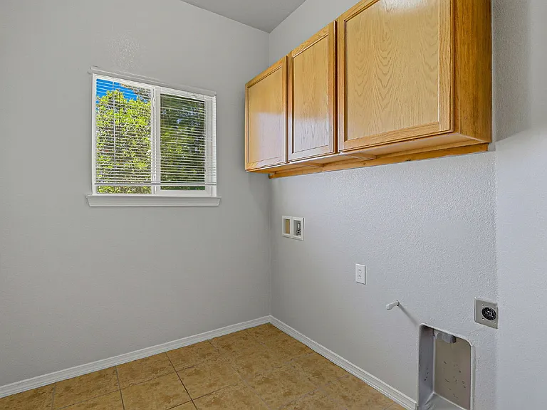 3241 Perla Point Dr — Photo 14