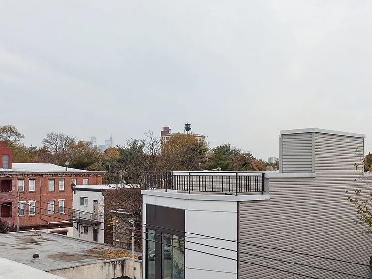 2219 N Hope St — Photo 27