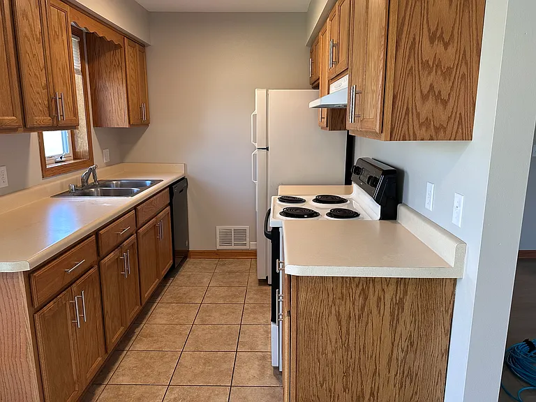 619 Seminole Way — Photo 4