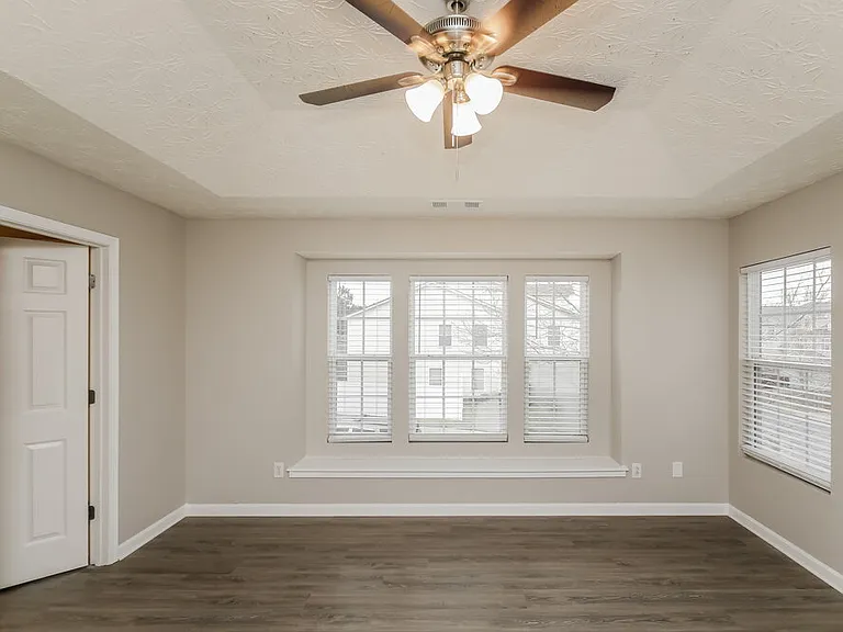203 Silver Spring St — Photo 10