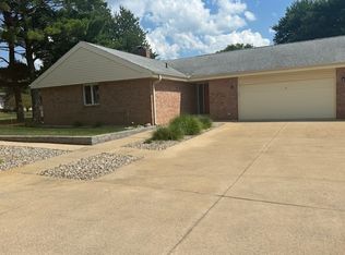 4 Fields E #4, Champaign, IL 61822