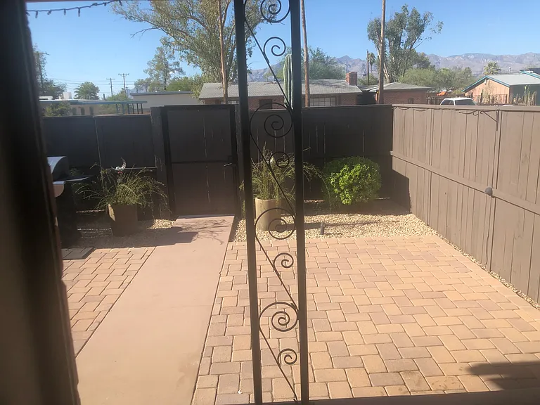 4034 E Alhambra Pl — Photo 16