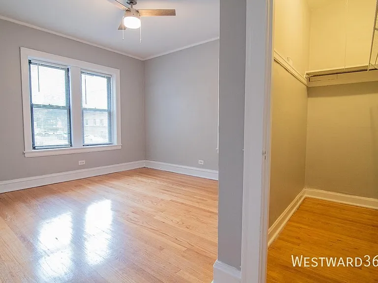 2056 W Arthur Ave #3W — Photo 5