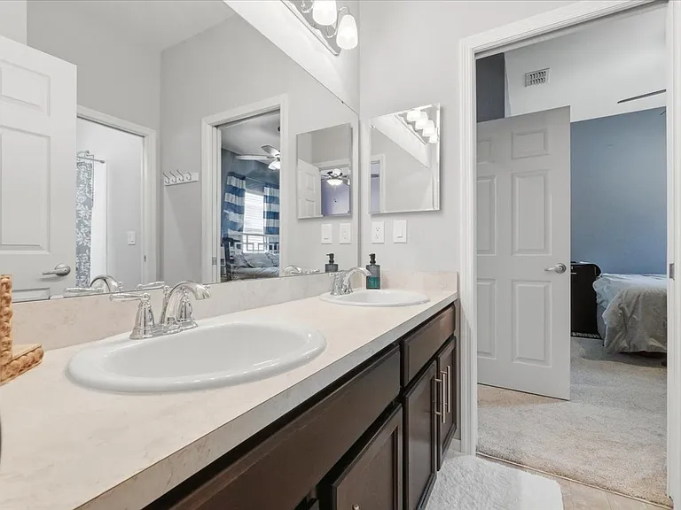 3615 Peregrine Way — Photo 24