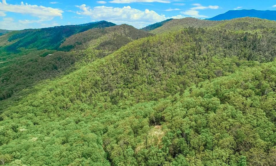 1st image of 2 Rocky Ridge Rd