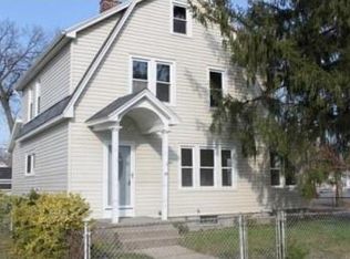 55 Alvin St, Springfield, MA 01104