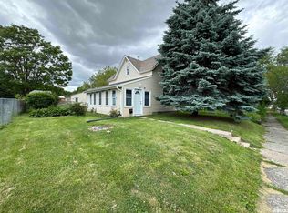 1845 2nd St, Moline, IL 61265
