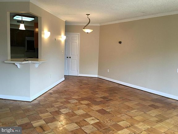 3rd image of 801 S Pitt St APT 331