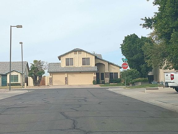 4th image of 255 E Sheffield Ct